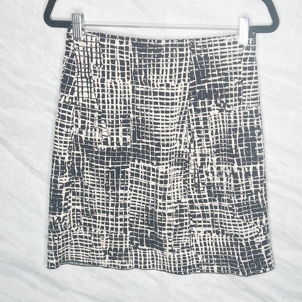 Nic + Zoe Etched Mini Pull On Skirt XS